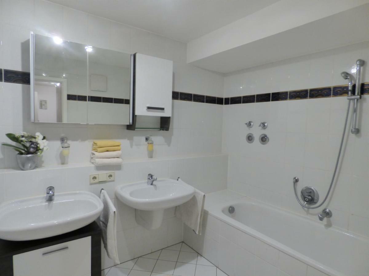Domino Apartment Baden-Baden Extérieur photo